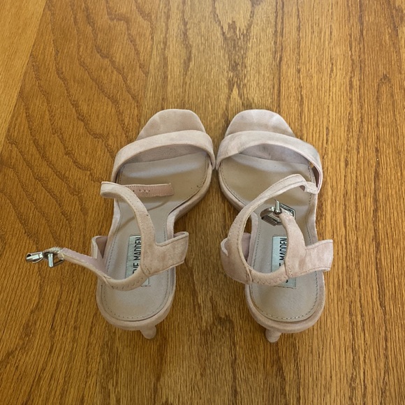 Steve Madden Faith Suede Ankle Strap Heel. Size 8. - Picture 10 of 11